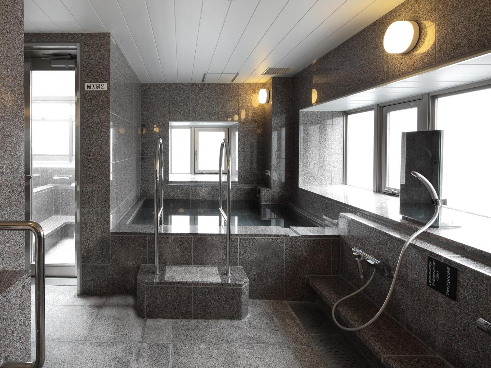 Check In Shijokarasuma — Photos 1